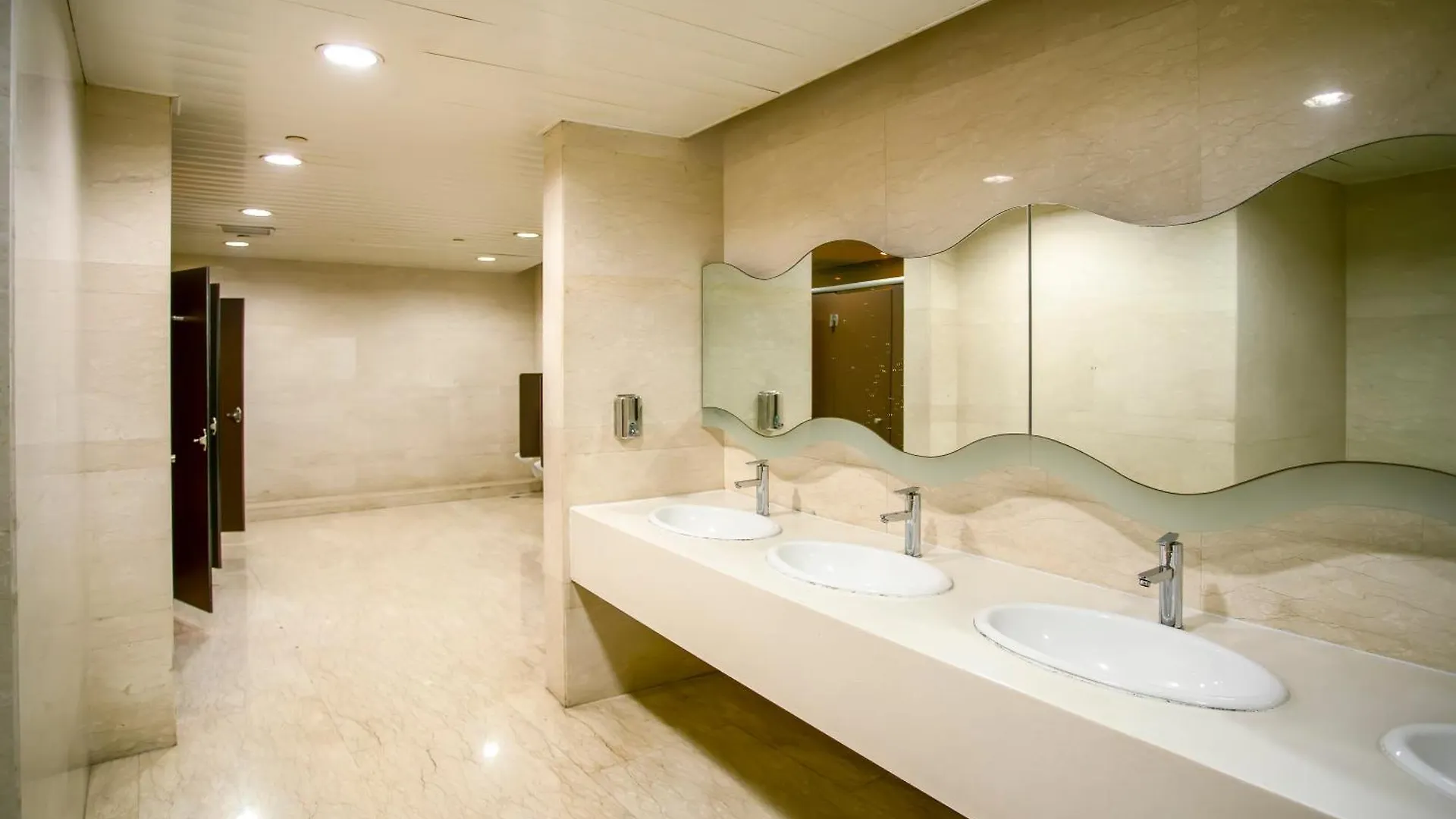 Hotel Rosewood Near Delhi Airport New Delhi