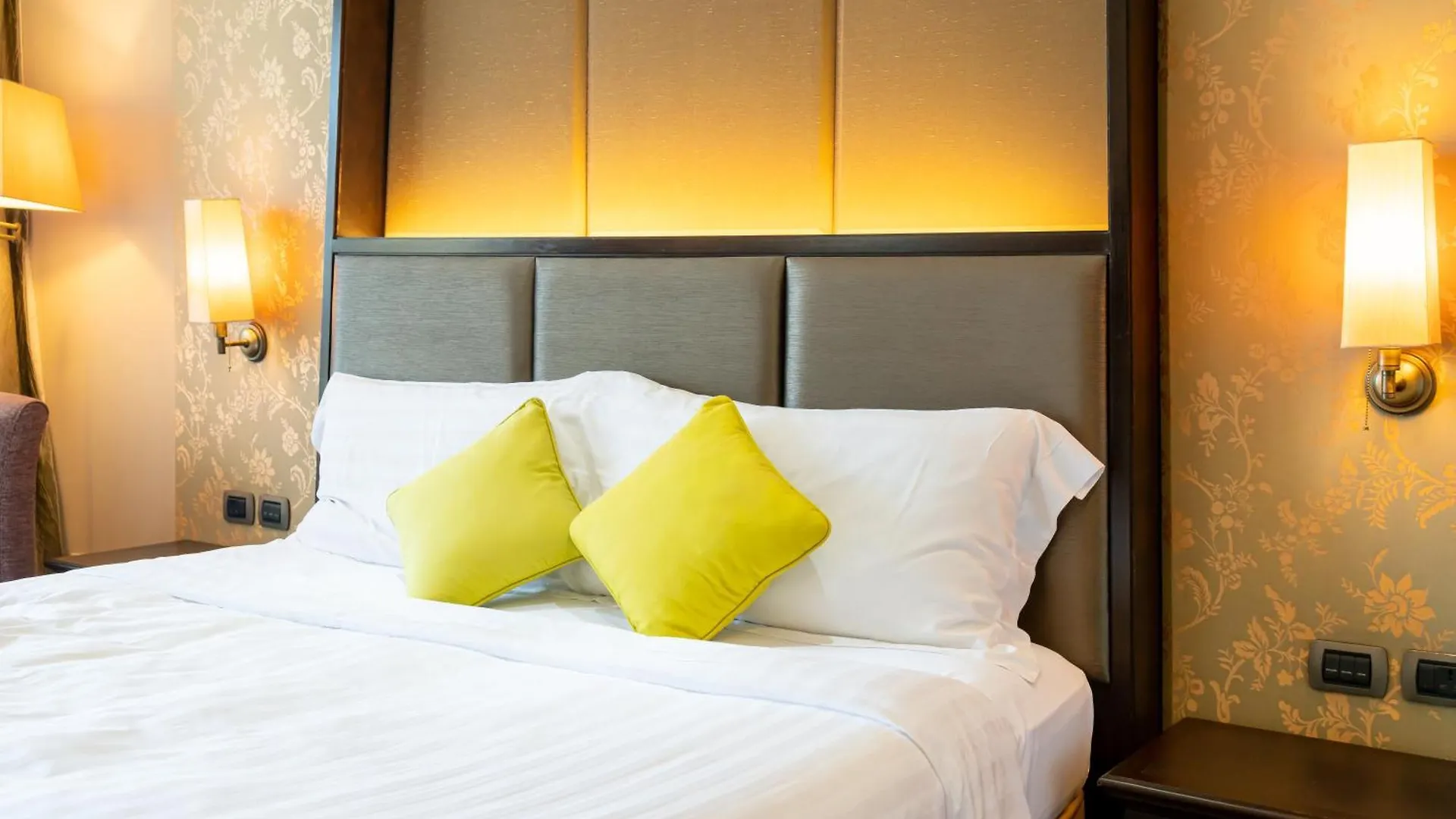 Hotel Rosewood Near Delhi Airport New Delhi 4*,  India