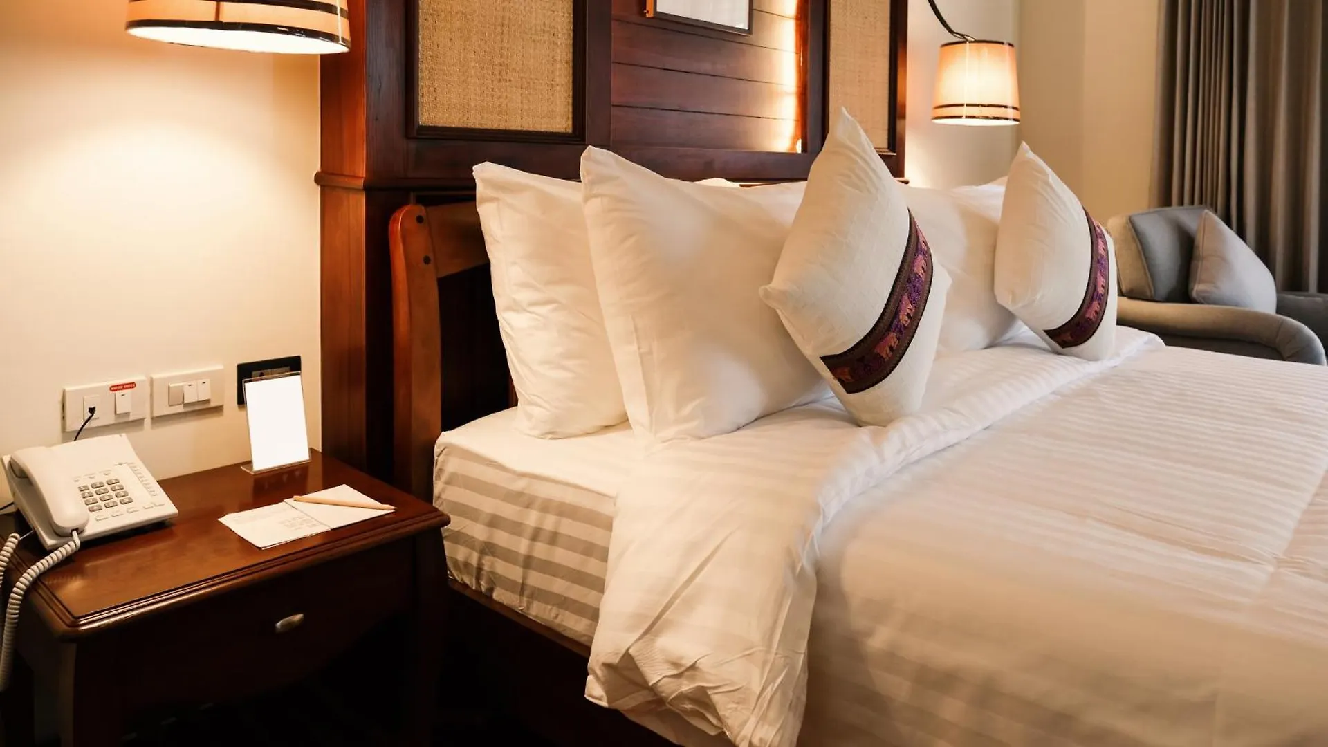 Hotel Rosewood Near Delhi Airport New Delhi 4*,
