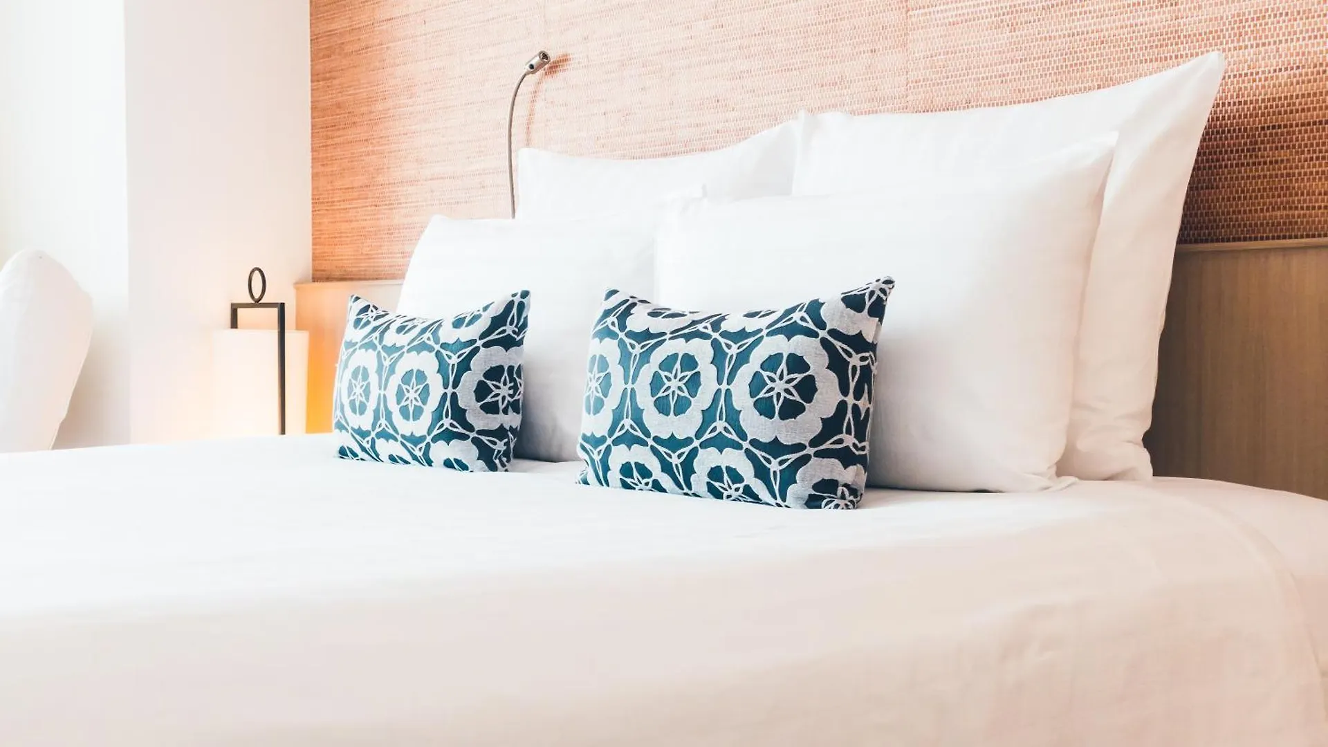 Hotel Rosewood Near Delhi Airport New Delhi